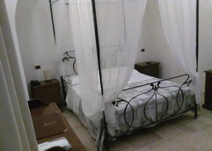 La Dimora Del Barone Altamura Hotel 3*
